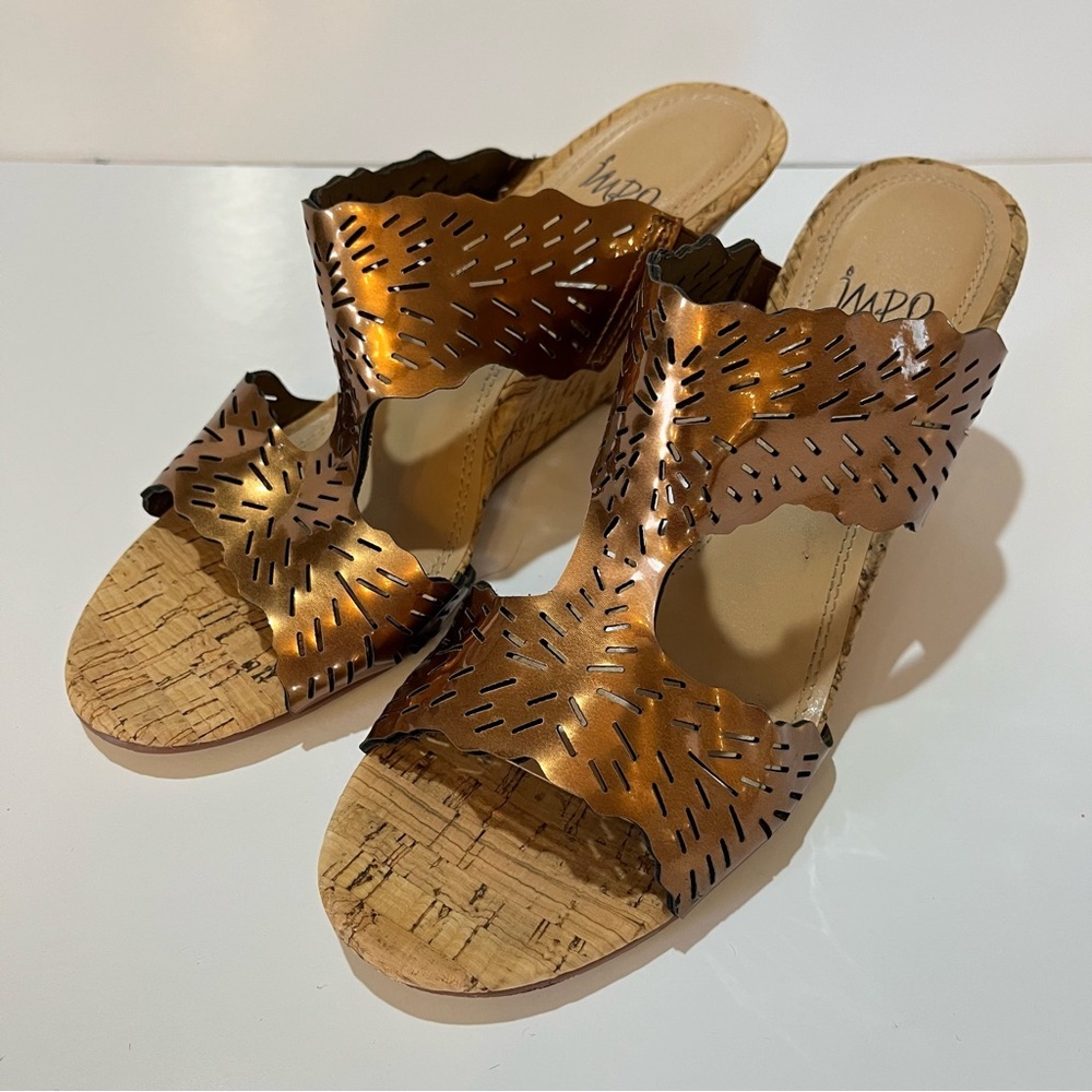 Impo Copper Metallic Cork Wedge Sandals 8.5 Cutout Vacation Summer Vintage